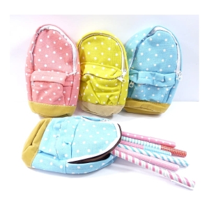 Piórnik plecaczek czerwony